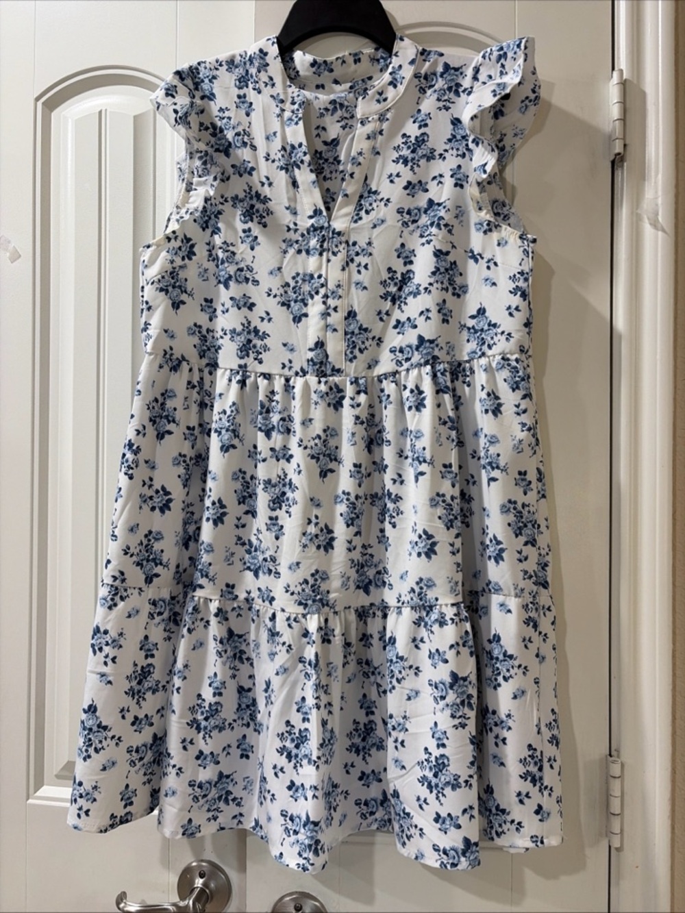 SHEIN White and Blue Floral Tiered Ruffle Dress for Girls